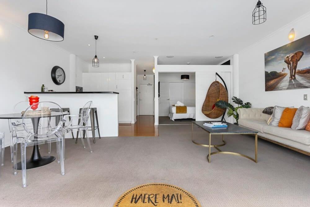 Funky One Bedroom Apartment On Princes Wharf Auckland Eksteriør billede